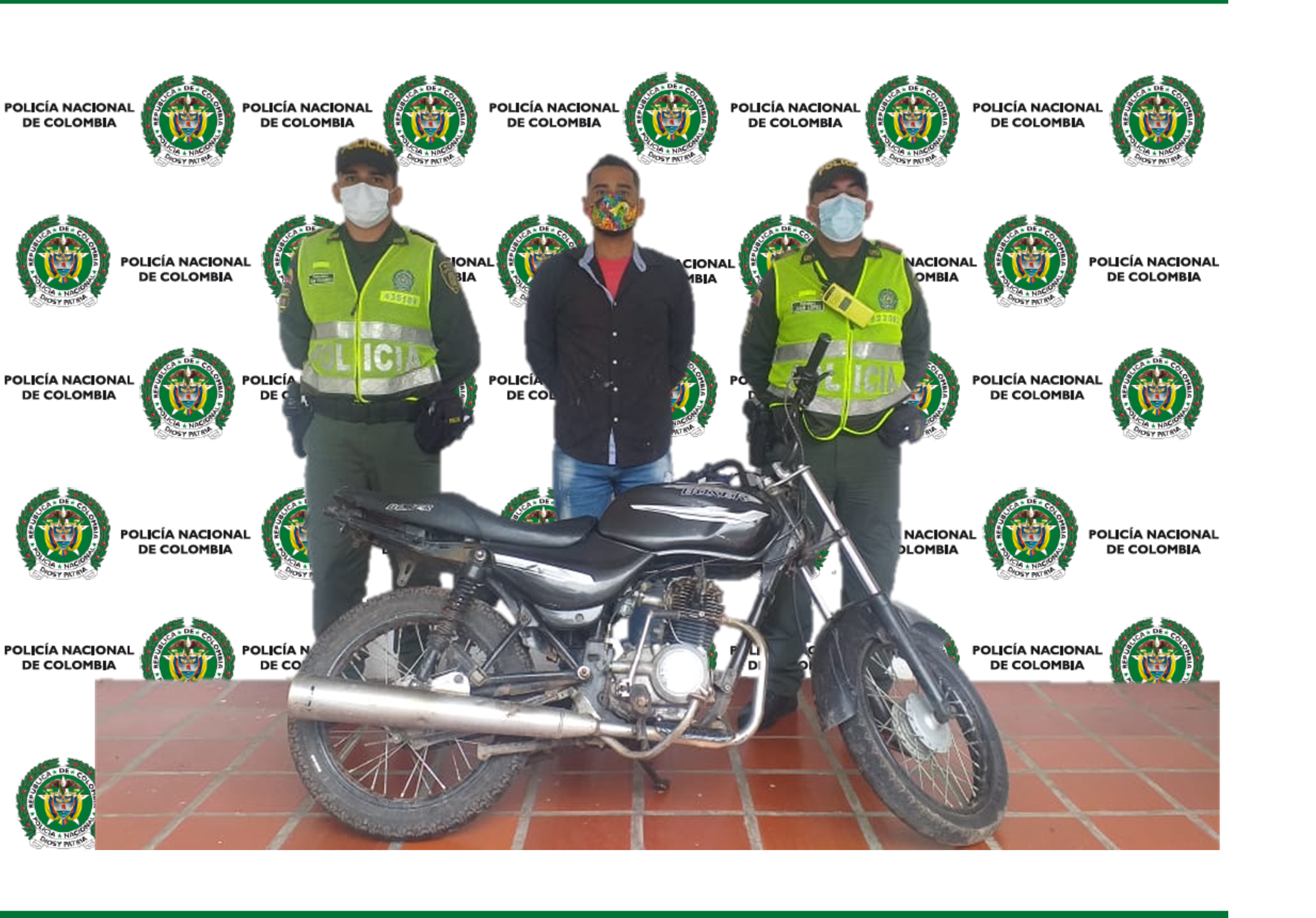 hoyennoticia.com, En La Paz andaba en una moto 'regrabada'