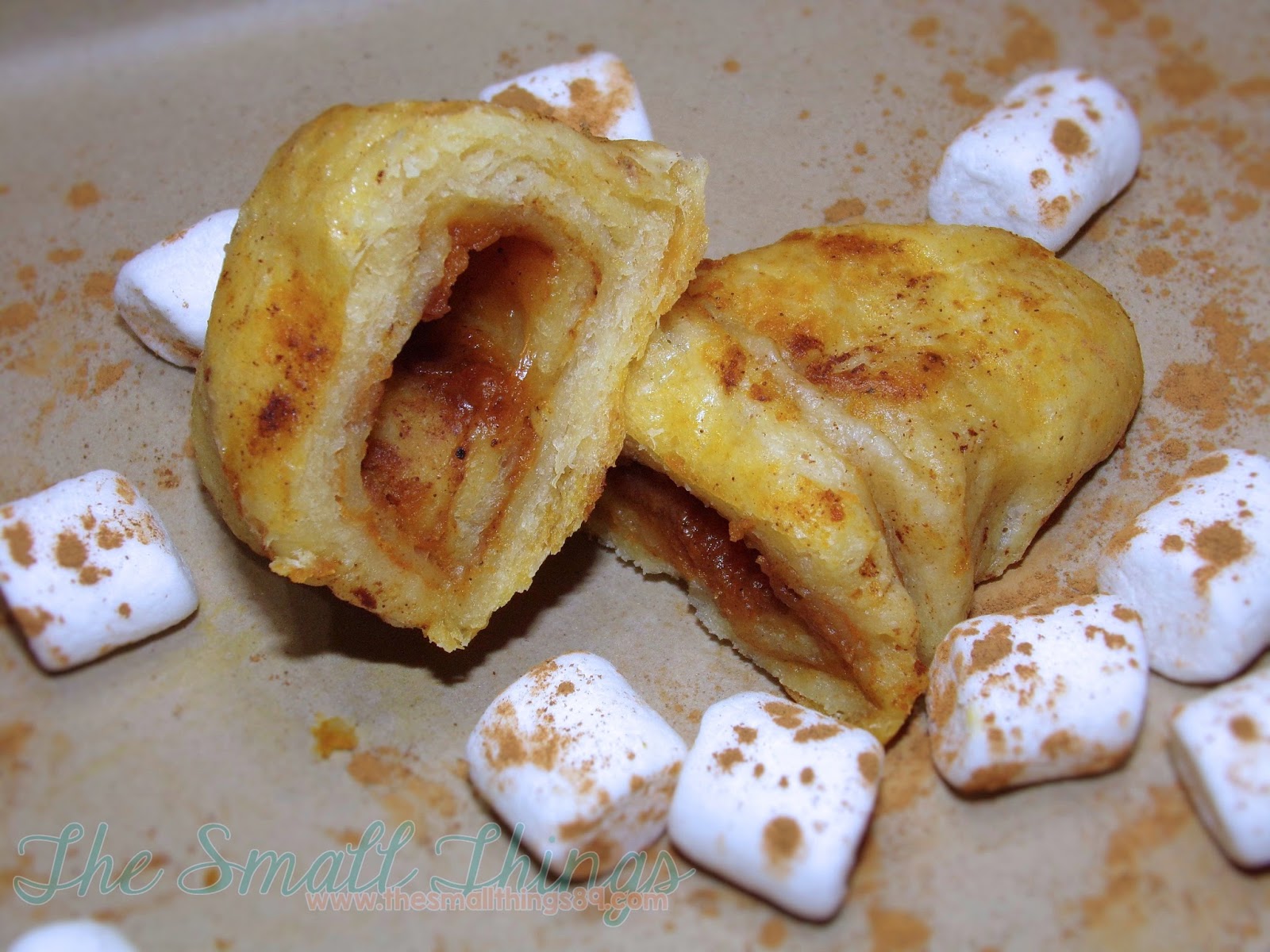Marshmallow Pumpkin Pie Crescent Rolls! So Delicious!