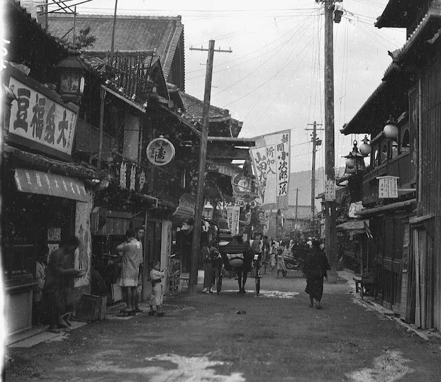 Япония в фотоснимках от Арнольда Генте