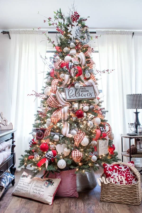Christmas Tree Inspo, Tips and Ideas DIY Beautify Creating Beauty