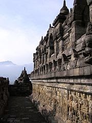 Gambar Candi Borobudur Relief Dinding Tingkatannya