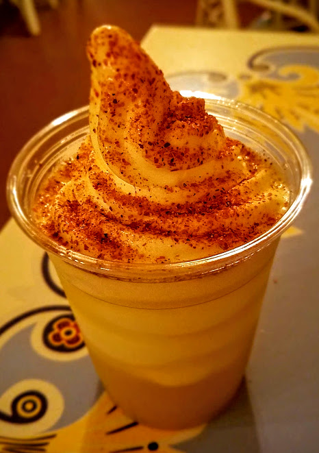 Sasaki Time: Snacking In The Parks: Disneyland Food Hack - Dole Whip