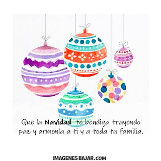 Imágenes de Feliz Navidad para desear Felices Fiestas Bonita tarjeta con adornos navideños para enviar a grupos de Whatsapp