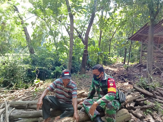 Tingkatkan Kebersamaan dengan Warga Binaan, Ini yang Dilakukan Babinsa Tingkatkan Kebersamaan dengan Warga Binaan, Ini yang Dilakukan Babinsa
