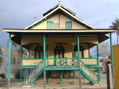 rumah souraja rumah souraja