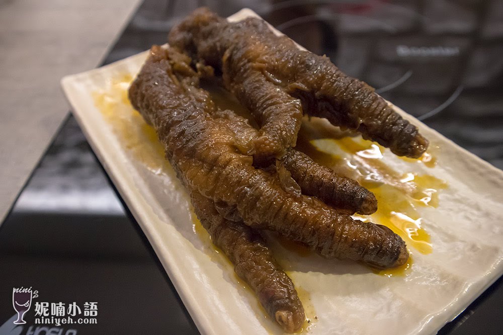 【東區美食】食徒麻辣火鍋。媲美鴉片讓人上癮的牛尾麻辣湯