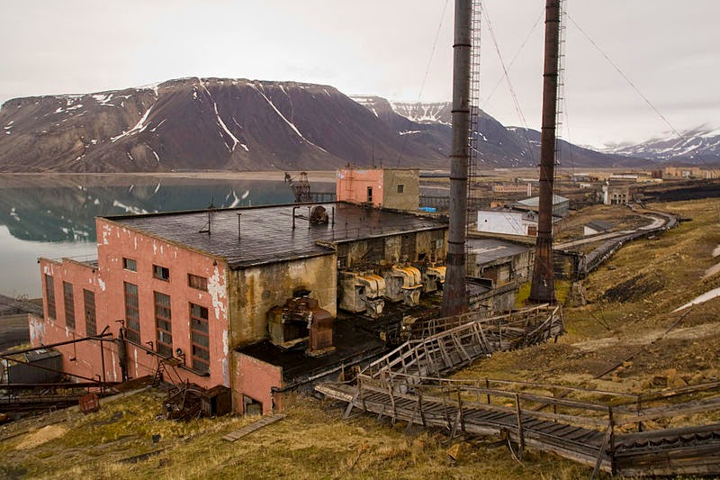 No Queremos Inundarnos: La ciudad fantasma del Polo Norte entre minas