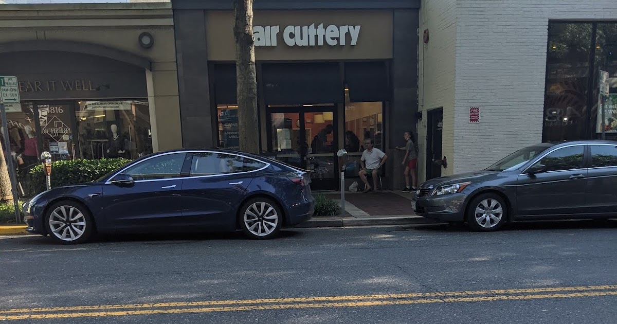 Robert Dyer Bethesda Row Hair Cuttery has reopened at Bethesda Row