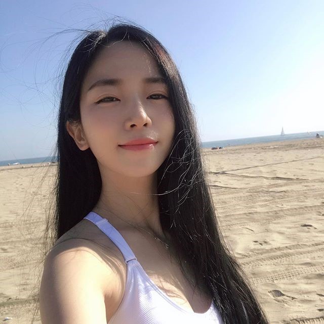 저저번 컨셉때 여러의미로 핫했던 컨셉과 정반대로 나오는 여자솔로 | 인스티즈