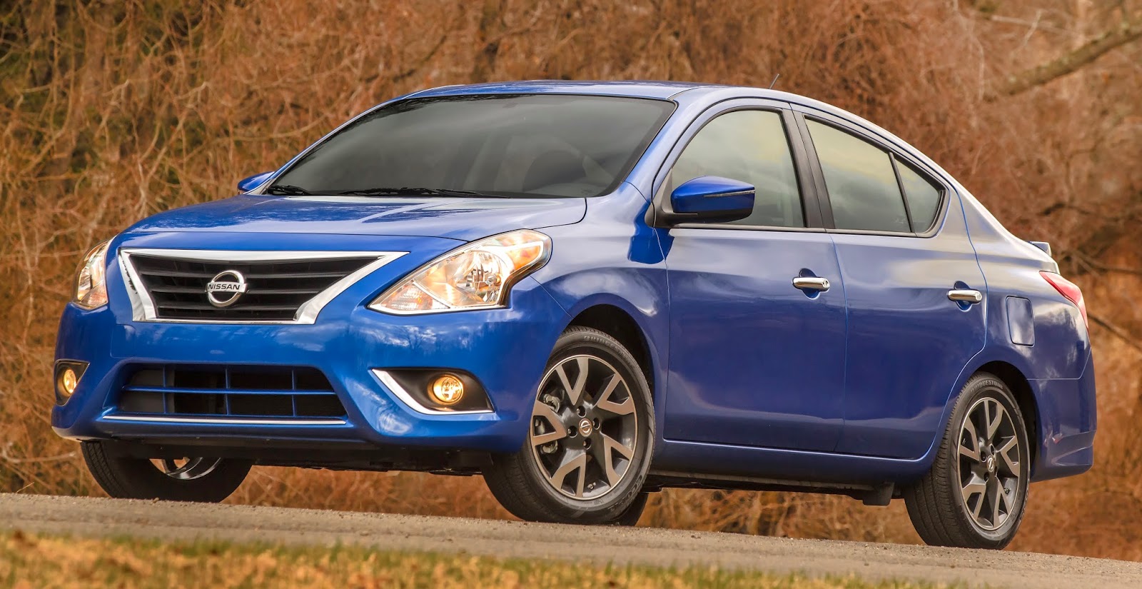 Nissan reestiliza Versa nos Estados Unidos