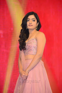 Rashmika Mandanna Sizzles at Geetha Govindam Audio Release