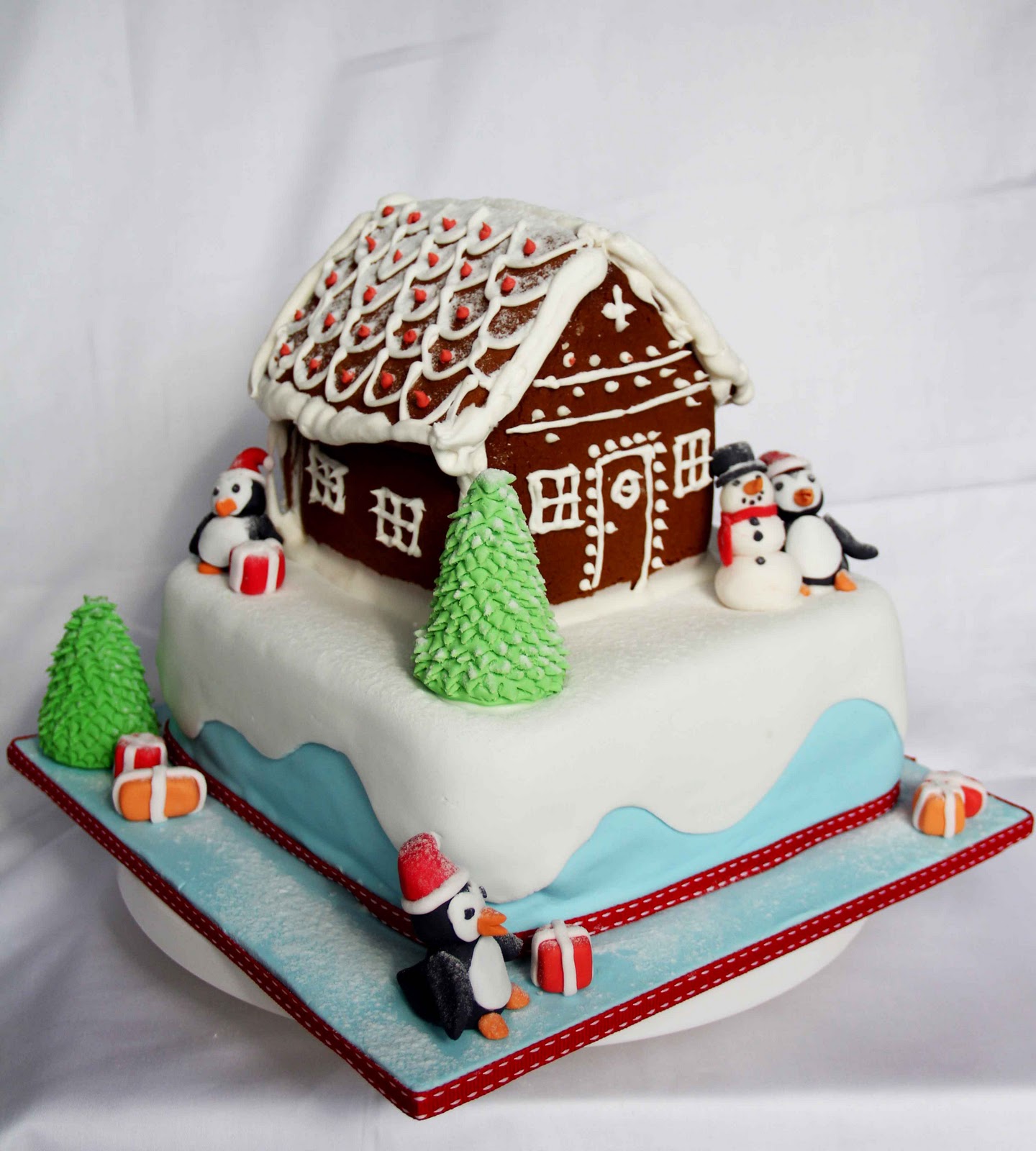 Bakerz Dad Christmas House Cake