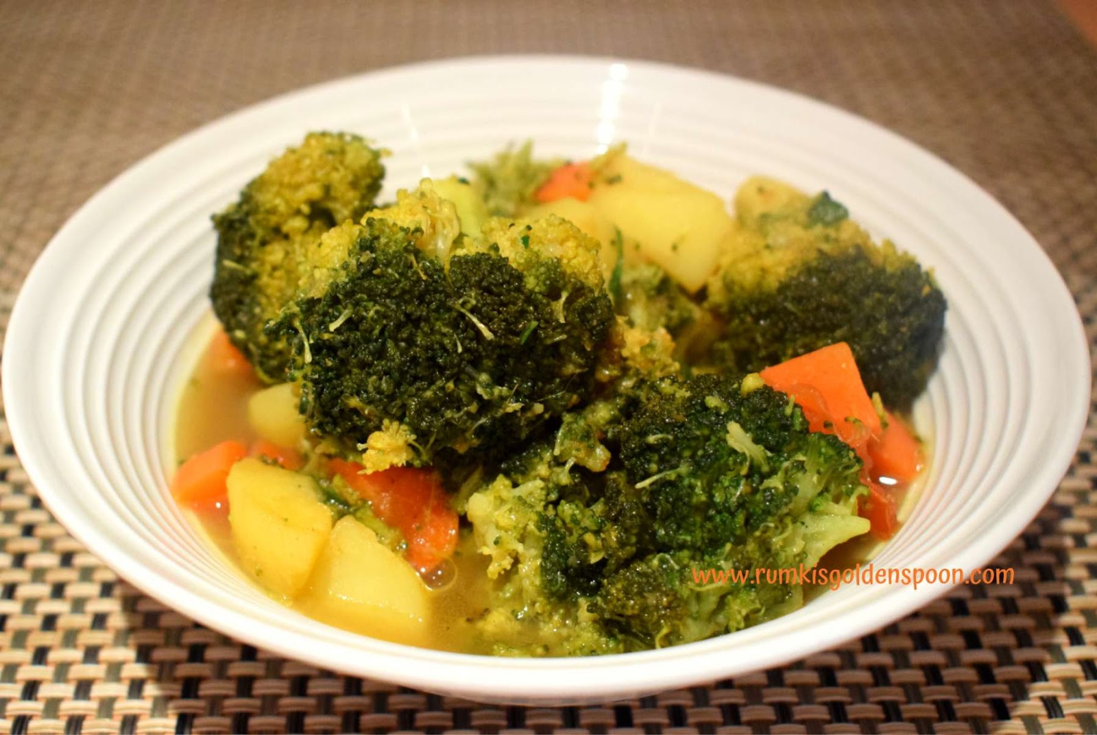 Indian Recipe, Vegan, Vegetarian, Aloo-Broccoli Ki Sabzi (Potato-Broccoli Curry), Quick and Easy, Rumki's Golden Spoon, Healthy Recipe