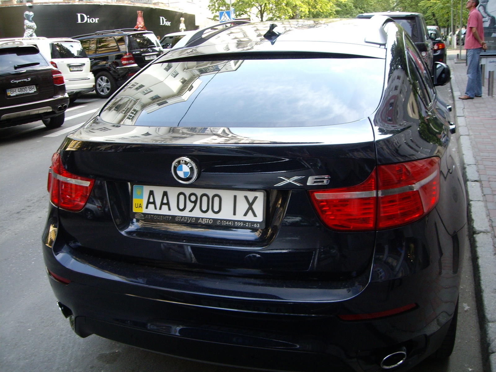 vehicle-registration-plates-of-bmw-x6-mercedes-ml-kiev-ukraine