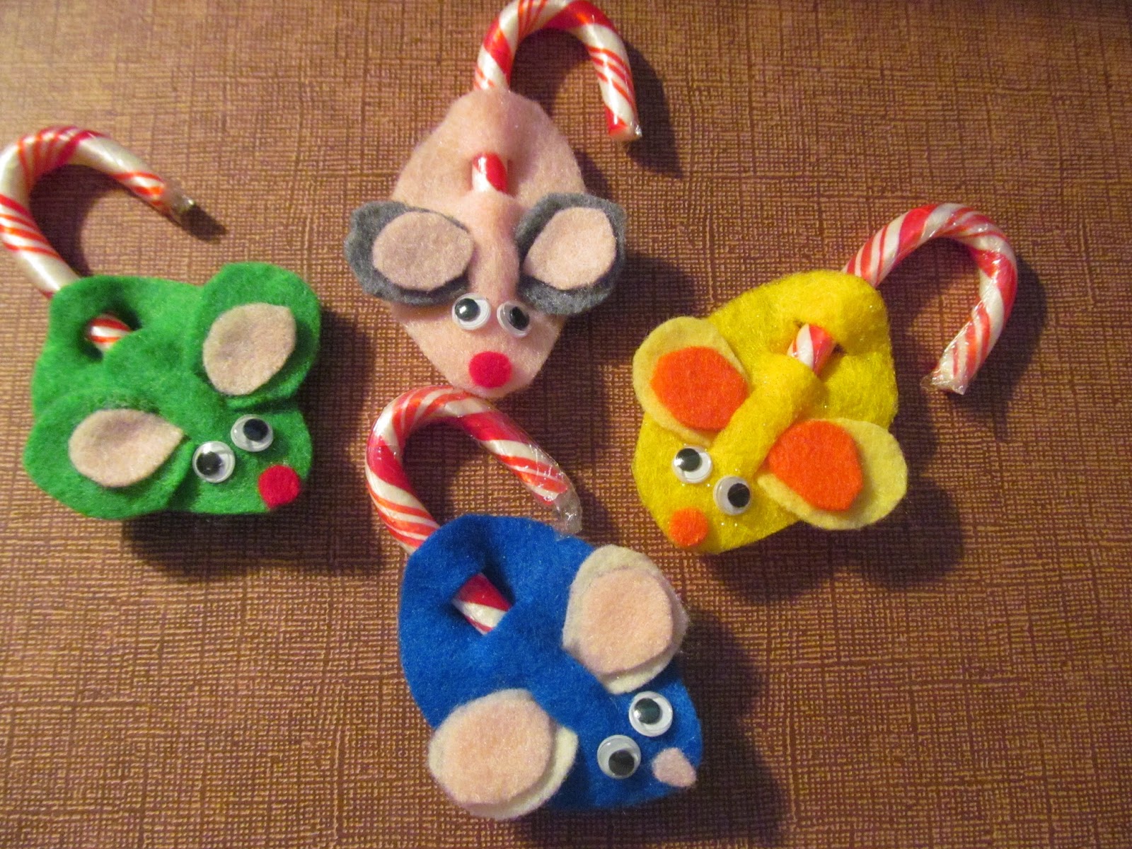 The Minister's Wife Candy Cane Mice A Christmas Craft