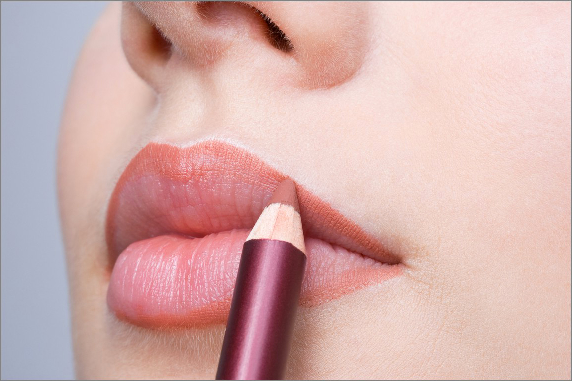 Cara Mengatasi Bibir Hitam dan Kering secara Alami Cara Mengatasi Bibir Hitam dan Kering secara Alami