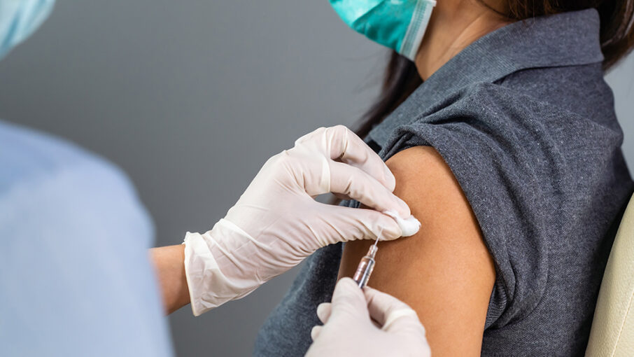 Estudo Explosivo: Pessoas Vacinadas Contra Covid Carregam 251 Vezes A Carga Viral Normal, Ameaçando Os Não Vacinados