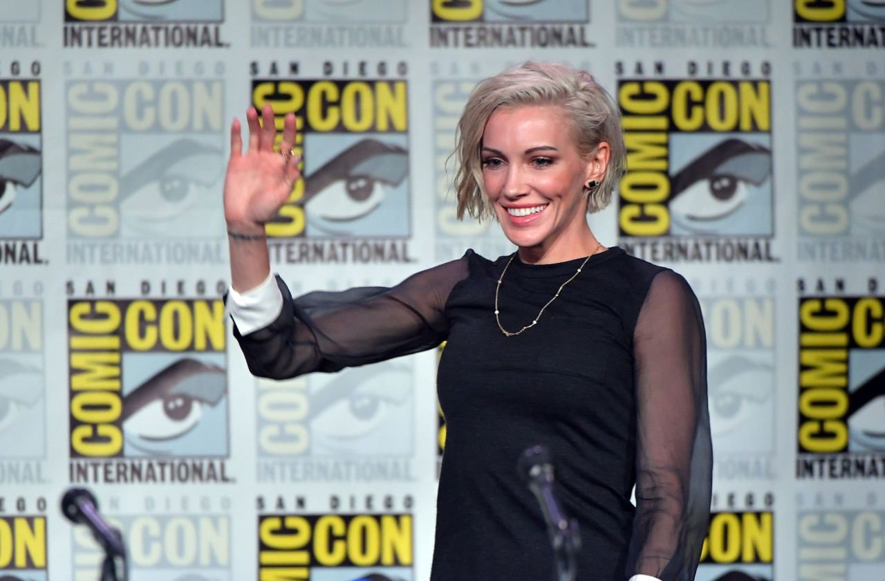 Katie Cassidy – “Arrow” Special Presentation and Q&A at SDCC 2019