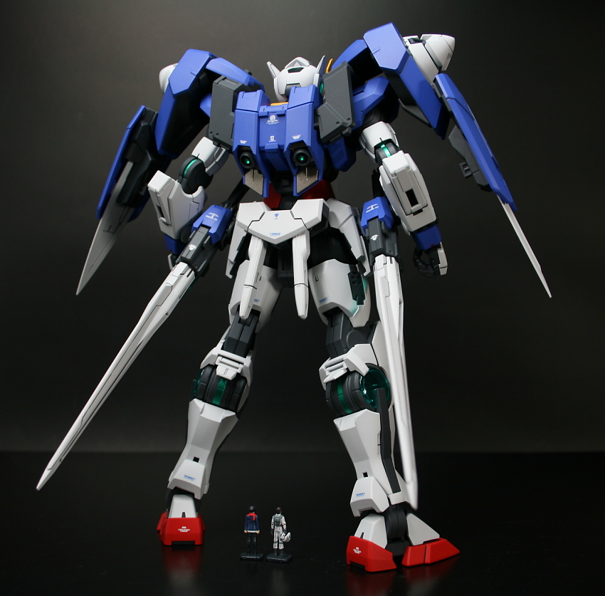 Tumacher - Gunpla Inochi: MG Gundam 00 Raiser - Review by atsupo3 ...