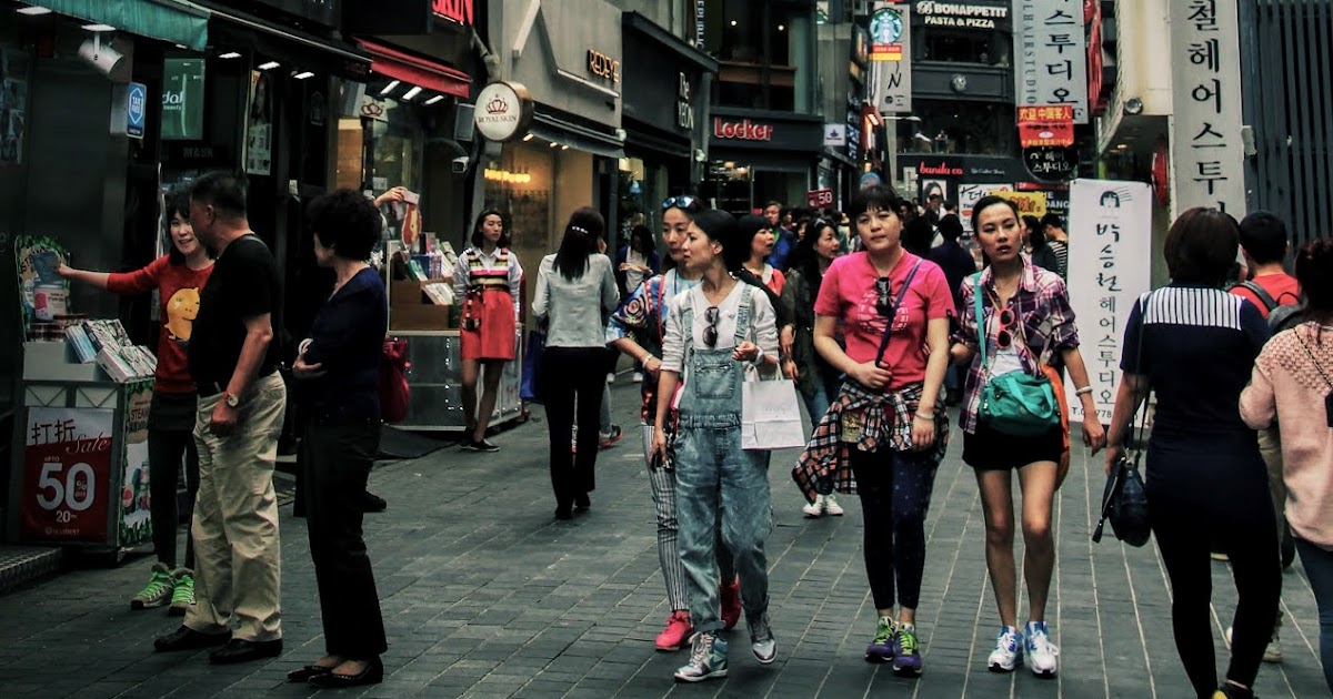 южная корея в петербурге. южная корея корейцы на улице сеул. китайцы в москве. посольство северной кореи в москве. культура кореи.