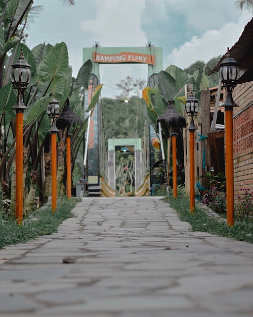 Kampung Flory Sleman, Pilihan Wisata Keluarga Berkonsep Agro