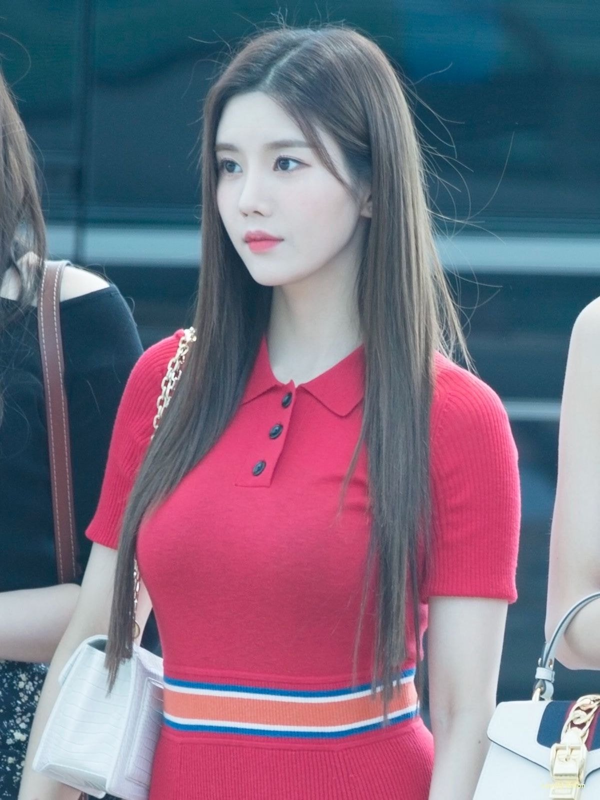 theqoo red velvet joy iz one kwon eunbi wearing same red theqoo red velvet joy iz one kwon eunbi wearing same red