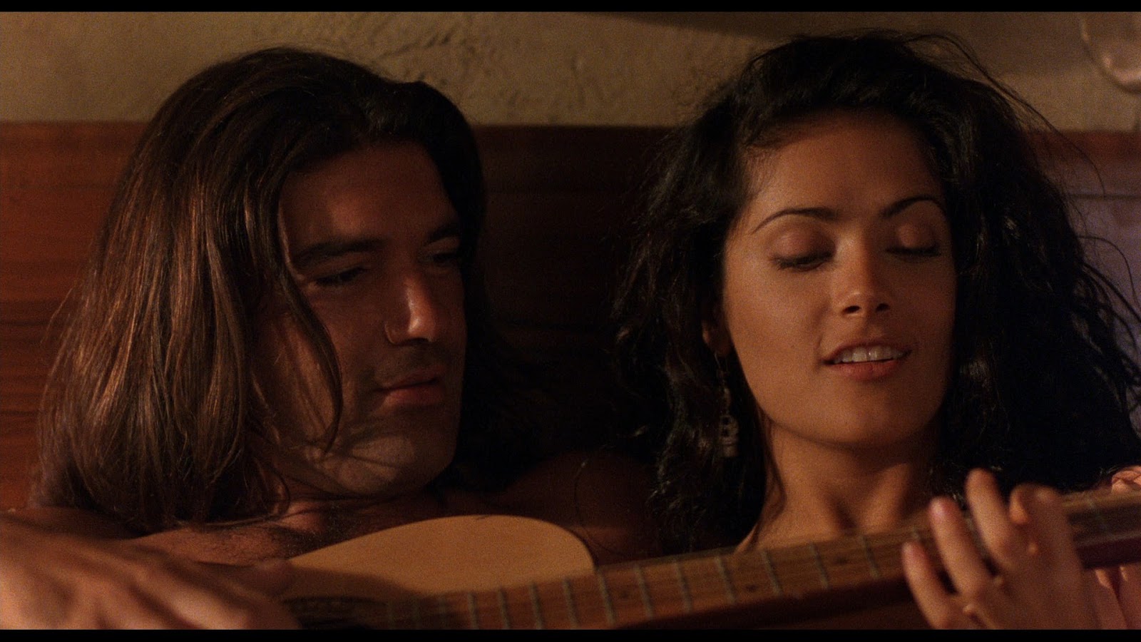 Desperado+%281995%29+1080p+BDRemux+Latino+-+Ingles+-+Descargatepelis.com.mkv_snapshot_01.09.51_%5B2020.01.12_20.02.57%5D.jpg (1600×900)