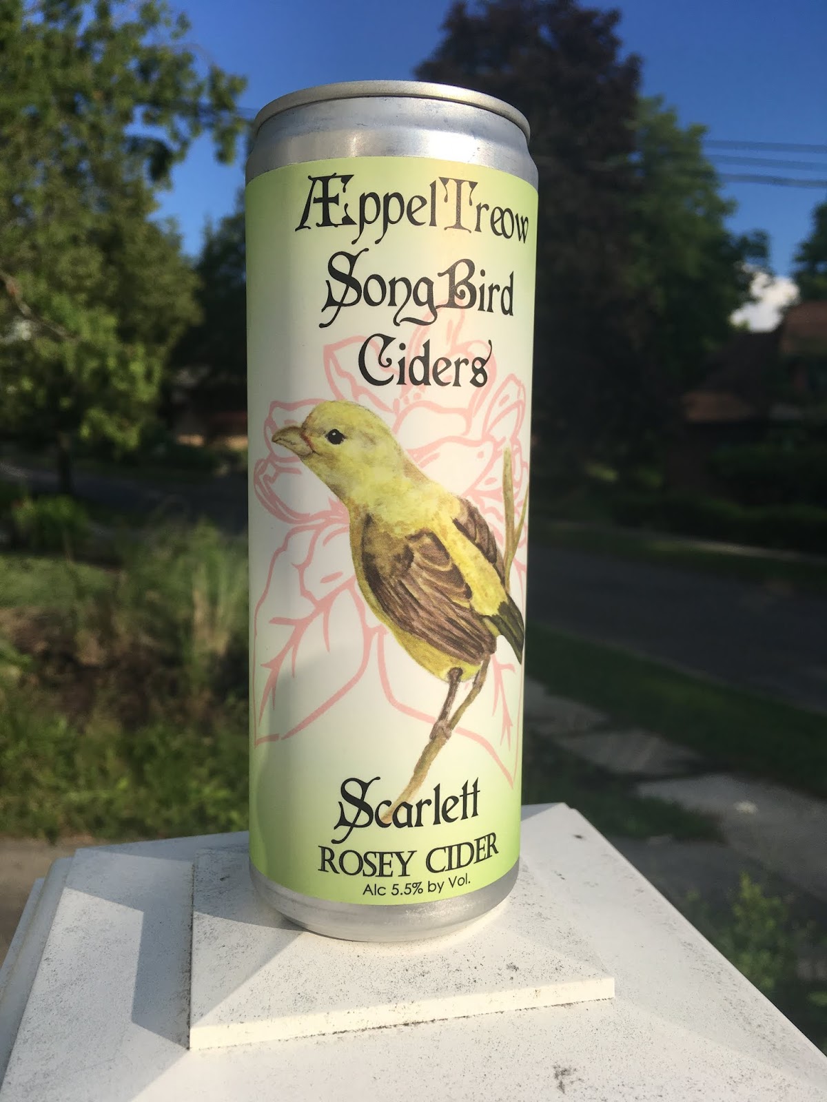 Along Came a Cider Cider Review Aeppeltreow Scarlett Rosey Cider and