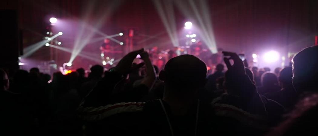 At the concert of Sting and Cheb Mami singing Desert Rose at Le Zénith De Paris