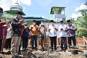 Bupati Batu Bara Meletakkan Batu Pertama Pembangunan Masjid An-Nur