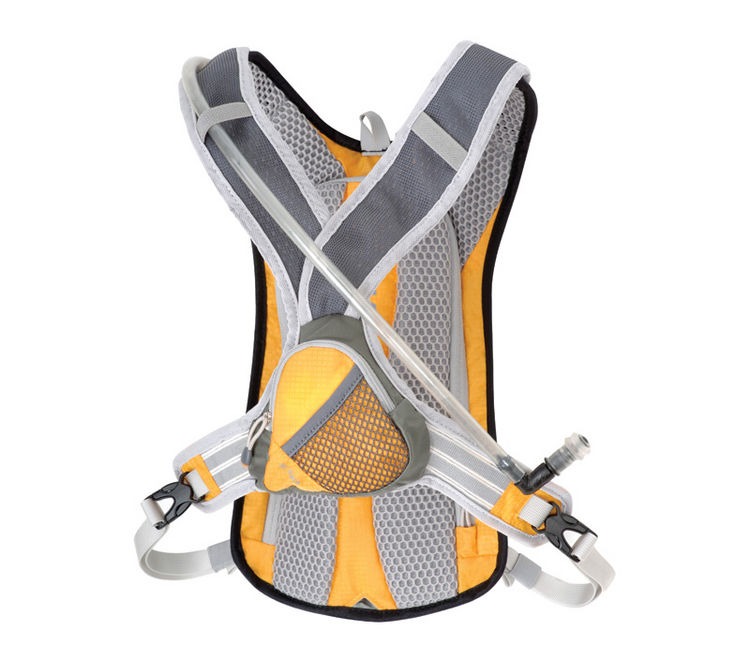 How to Run Your First Ultra50K to 100 Miles Hydration Packs vs. Bottles