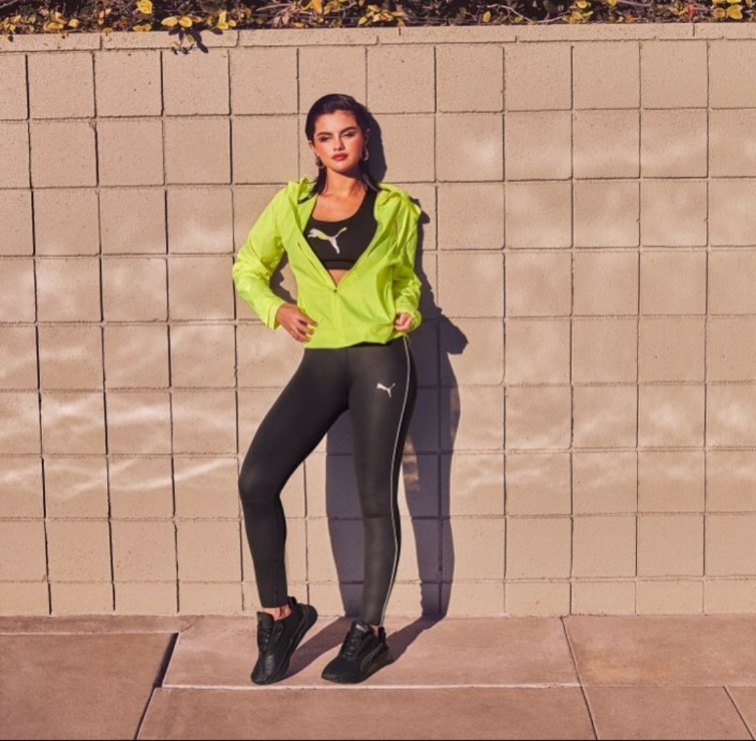 45+ Sexy Images Of Salena Gomez Bikini Pics Of Salena Gomez