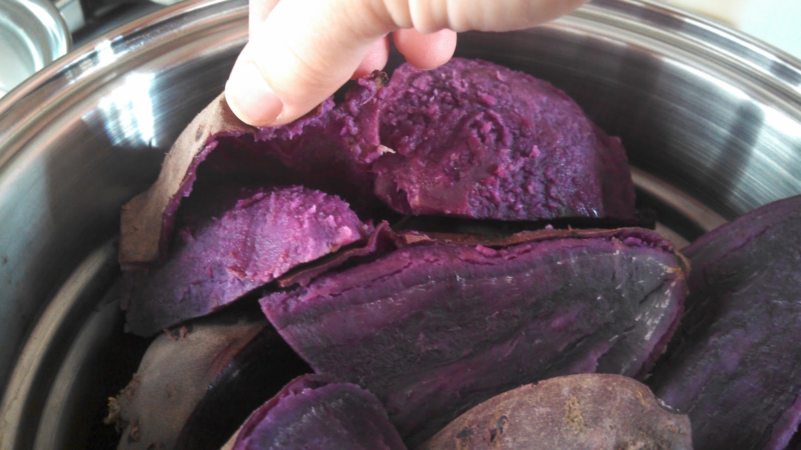 Saladmaster Basics, Experiments and New Recipes Ube Steamed Rice Cakes
