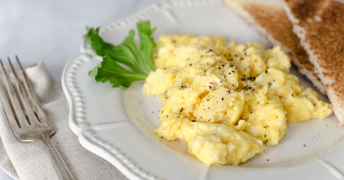 Secret Ingredient and Tips for the Best Scrambled Eggs | anderson + grant