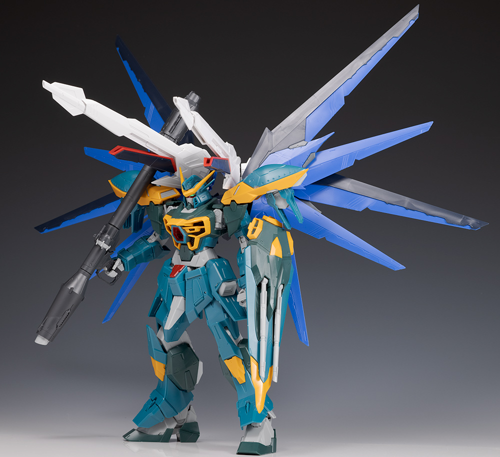 1/100 Full Mechanics Raider Gundam Review