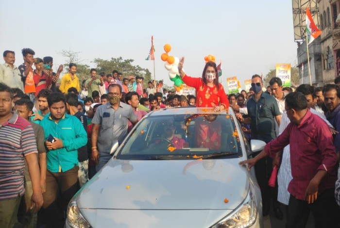 বাংলায় ৮দফায় ভোটের জবাব বাংলার মানুষই দেবেন - গলসিতে বললেন শতাব্দী রায়