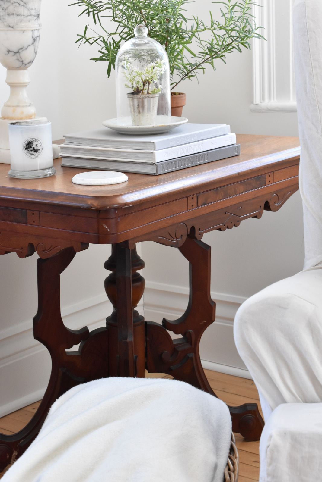 The Grower's Daughter: New Table in Living Room