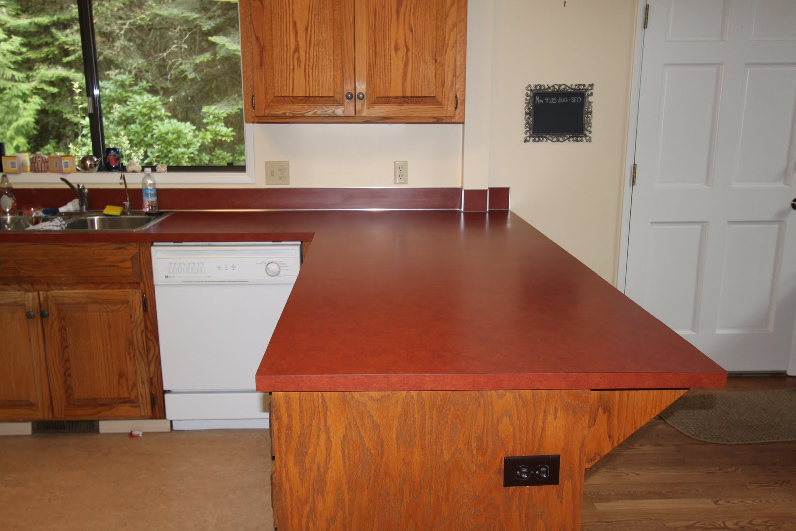 Just Smile and Blog: Countertop Paint FINISHED