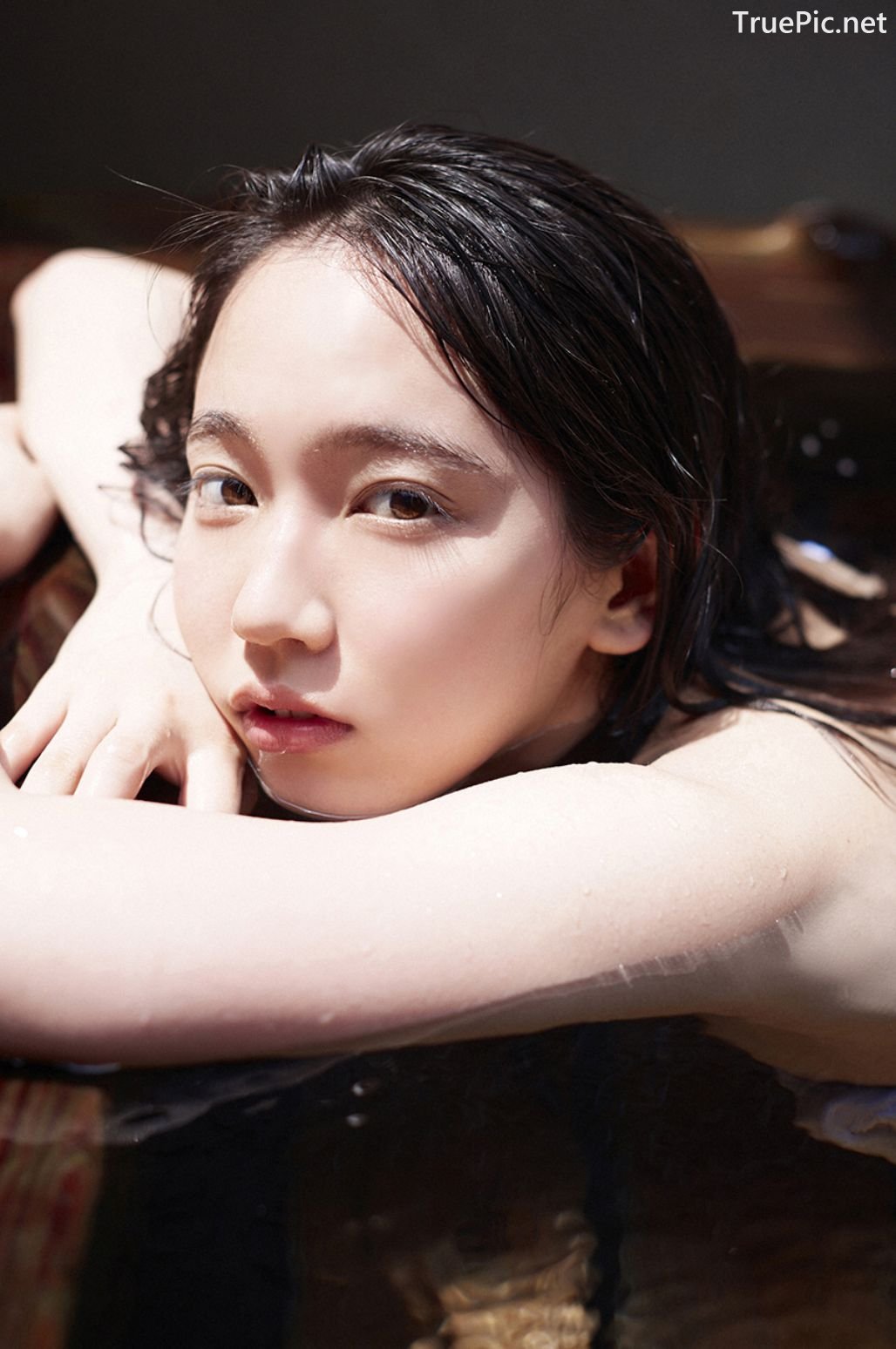 Image-Japanese-Actress-And-Model-Riho-Yoshioka-Pure-Beauty-Of-Sea-Goddess-TruePic.net- Picture-97