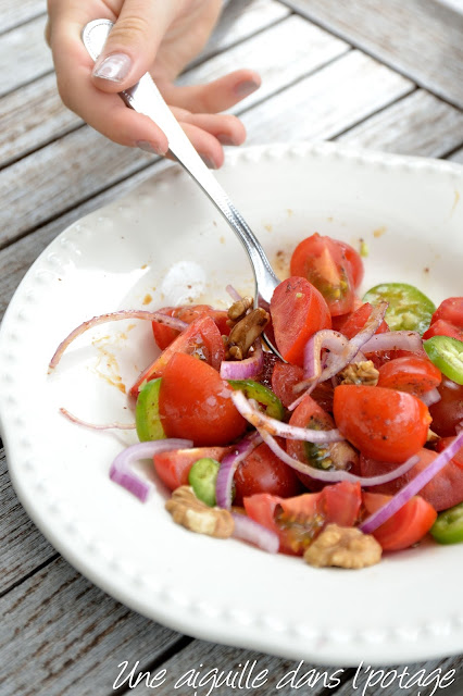 Salade de tomates  au sumac et à la mélasse de grenade