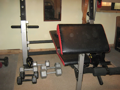 McElmurray's Mountain Retreat!: Gold's Gym olympic size weight bench ...