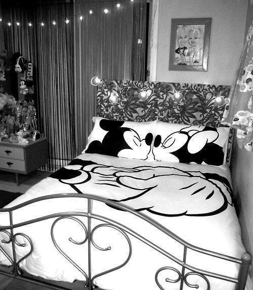 Decoraciones de Dormitorios y Cubrecamas de Mickey y Minnie Decoraciones de Dormitorios y Cubrecamas de Mickey y Minnie