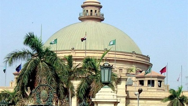 جامعة القاهرة: حجب نتائج 10 آلاف طالب بسبب المصروفات الدراسية 467