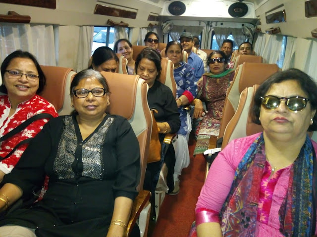 Luxury tempo traveller rental service Patna to Babadham Deoghar