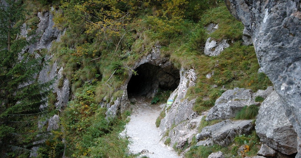 Jak Nazywa Się Najgłębsza Jaskinia W Polsce ZAKĄTKI ZIEMI - JASKINIE