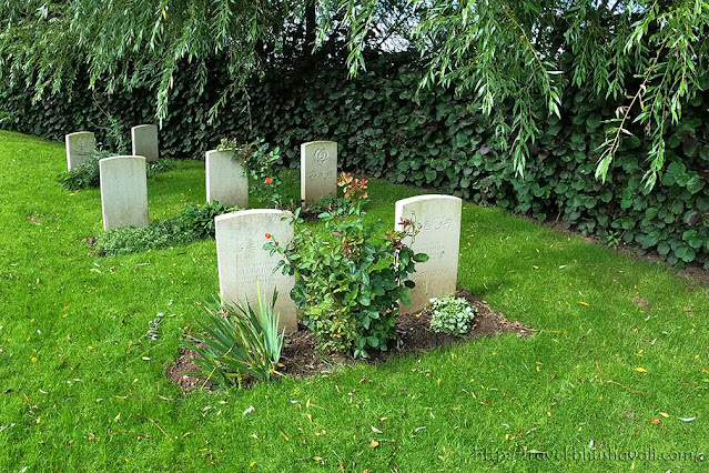 Graves of Indian Soldiers of First World War in Belgium - Grootebeek Cemetery