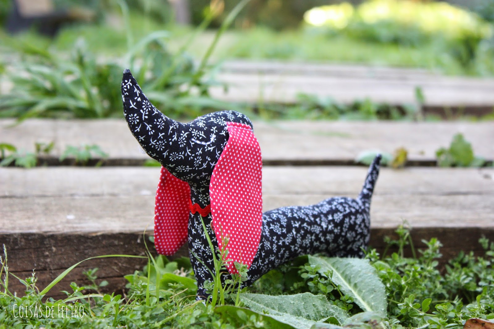 Caozinho em tecido teckel