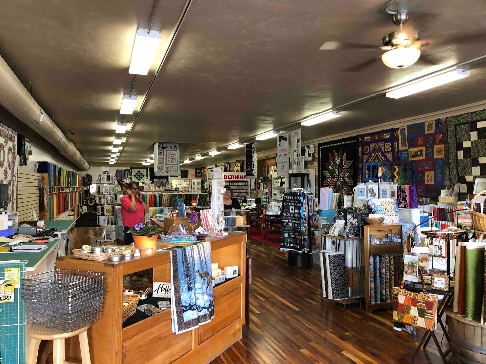 Cat Patches Quilt Shop Cortez Quilt Company, Cortez Colorado