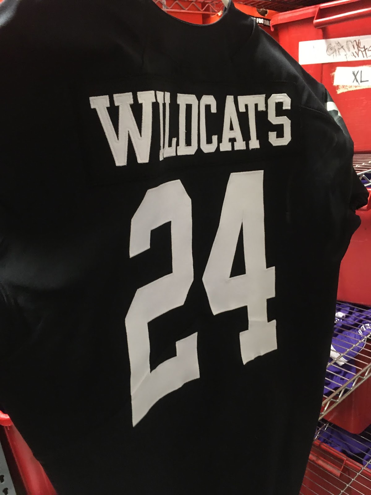 W I L D C A T V I L L E LINFIELD FOOTBALL TEAM BLACK JERSEYS