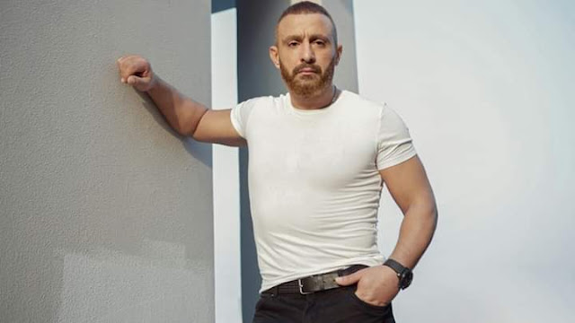 الفنان أحمد السقا الفنان أحمد السقا